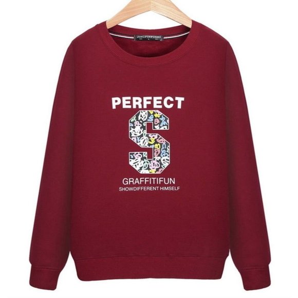 Autumn And Winter Warm Sweater, Wine Red Bottom And Multicolor Letter S - Picture 1 of 2